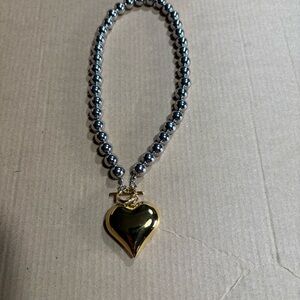 Chansuttpearls necklace